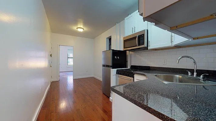 Rented by Bond New York | media 11