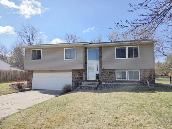 435 Willow Creek Dr, Owatonna, MN 55060