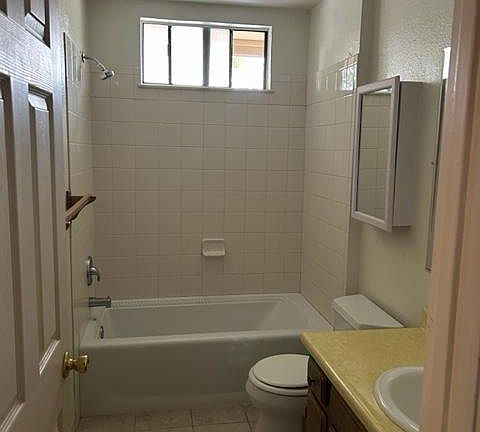 5th image of 200 S California St APT 1
