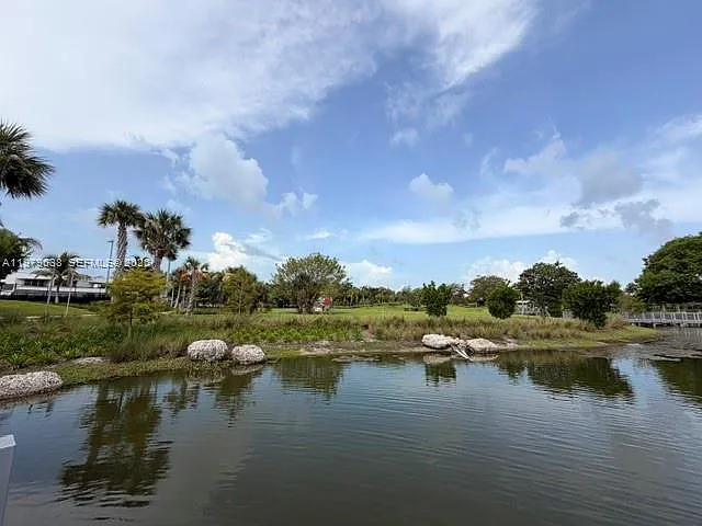 2445 Lake Pancoast Dr #7 — Photo 39