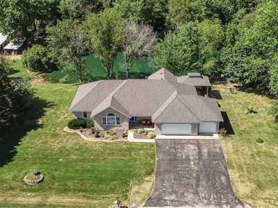 111 W Pocahontas Rd, Highland, IL, 62249