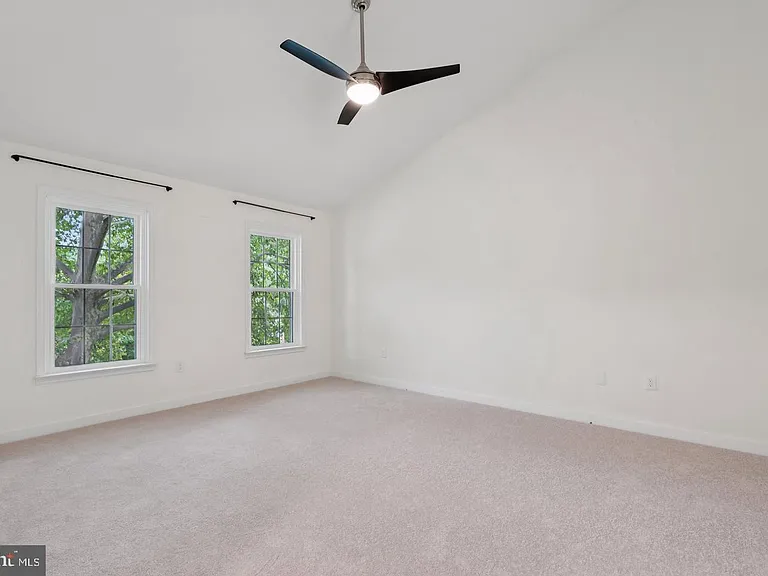 1291 Mason Mill Ct — Photo 24