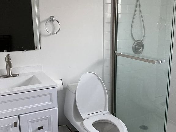 3rd image of 272 Ketchum Dr