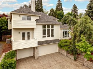 6770 SW Amber Ln, Portland, OR 97225