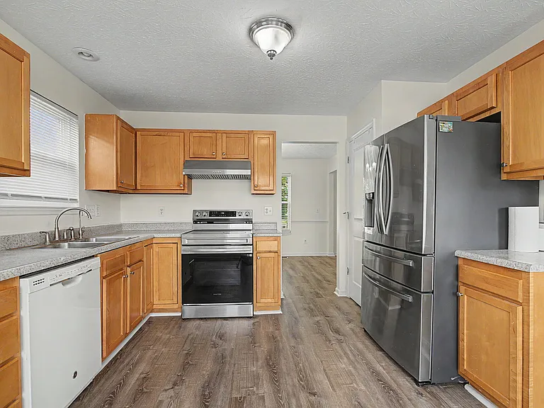 7973 Seabury Ct — Photo 13