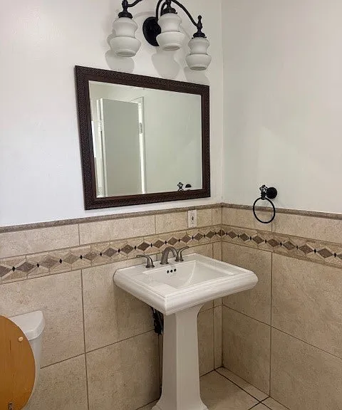 1200 W Rowan St — Photo 10