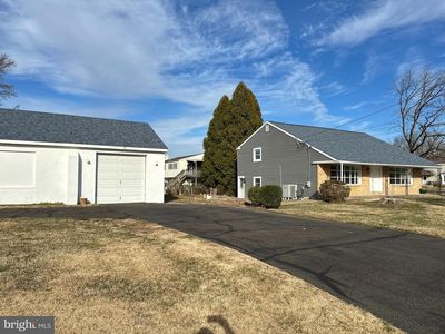 114 Nursery Ave, Levittown, PA, 19057