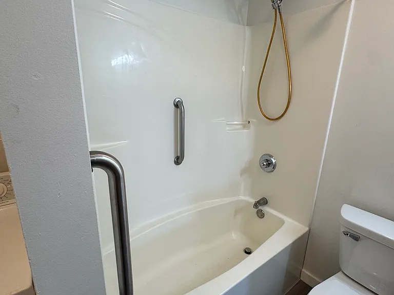 730 Elm St #730 — Photo 21