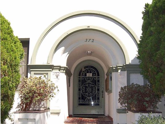 2nd image of 372 S Cochran Ave #4