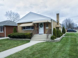 1001 Meadowcrest Rd, La Grange Park, IL 60526