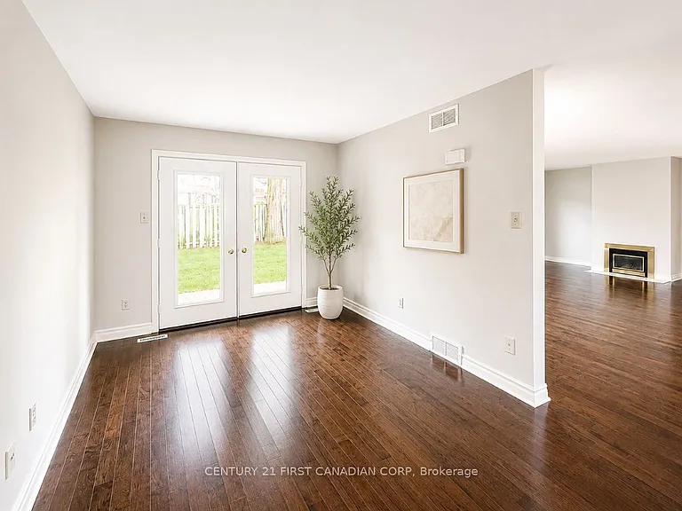 1500 Richmond St #40 — Photo 6