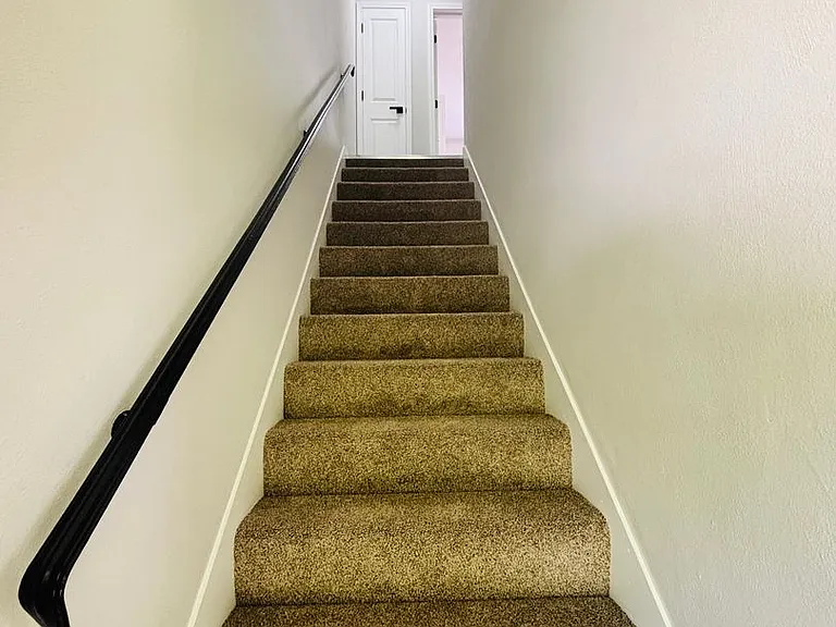 101 N Oak St #10 — Photo 9