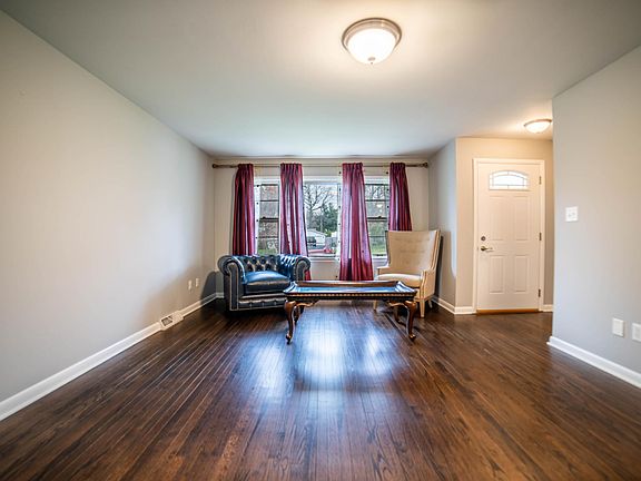 5th image of 8306 Columbia Ave