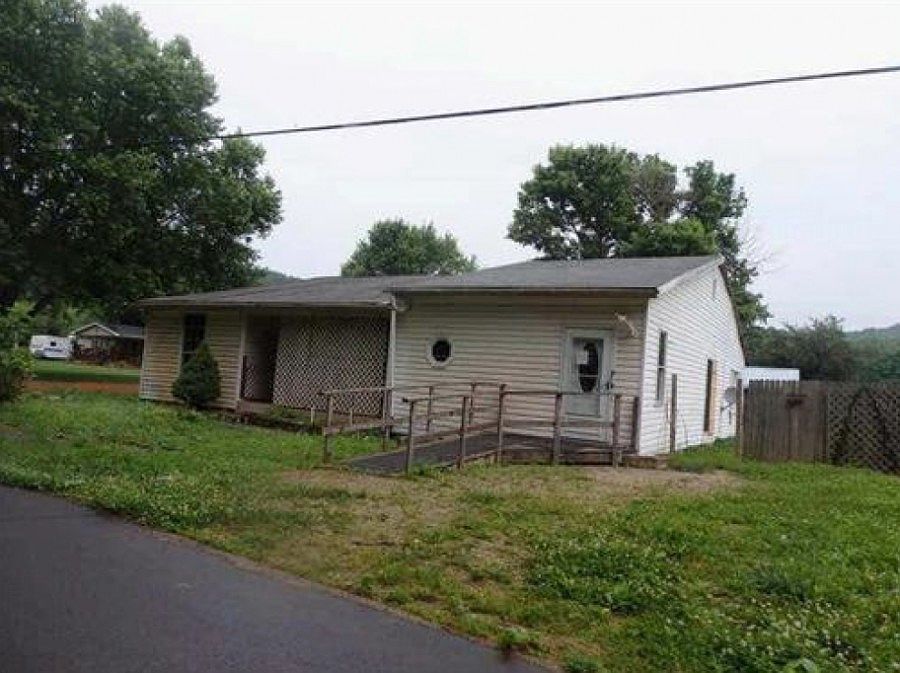 2nd image of 1886 Wilson Run Rd