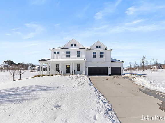 2nd image of 5827 Golden Hollow Dr SE