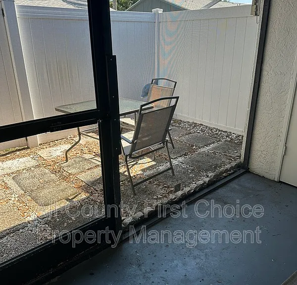 7315 Parkside Villas Dr — Photo 14