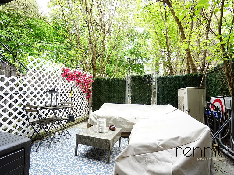 816 Saint Johns Pl #GARDEN — Photo 1