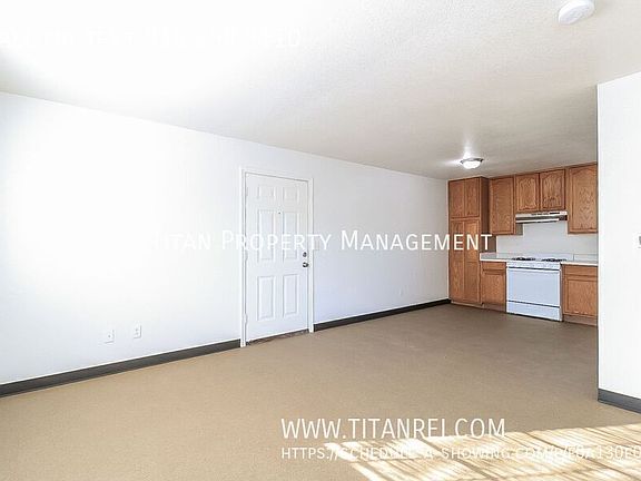 5th image of 3736 Astoria St APT 102