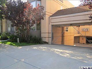 1st image of 1137 El Centro St APT F