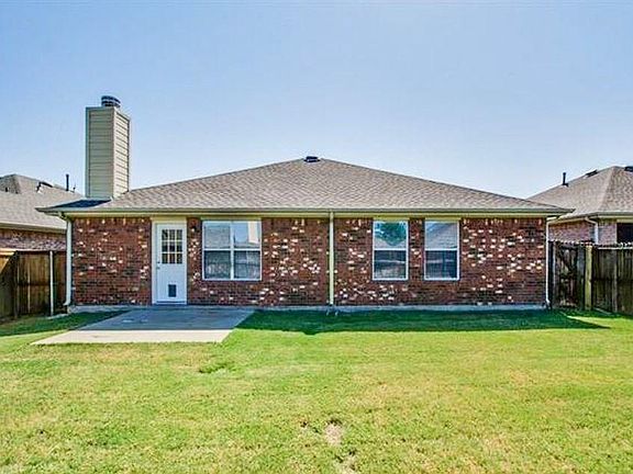 3rd image of 2733 Watercress Dr