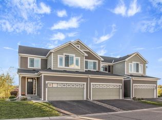 8409 Larch Ln N, Maple Grove, MN 55369