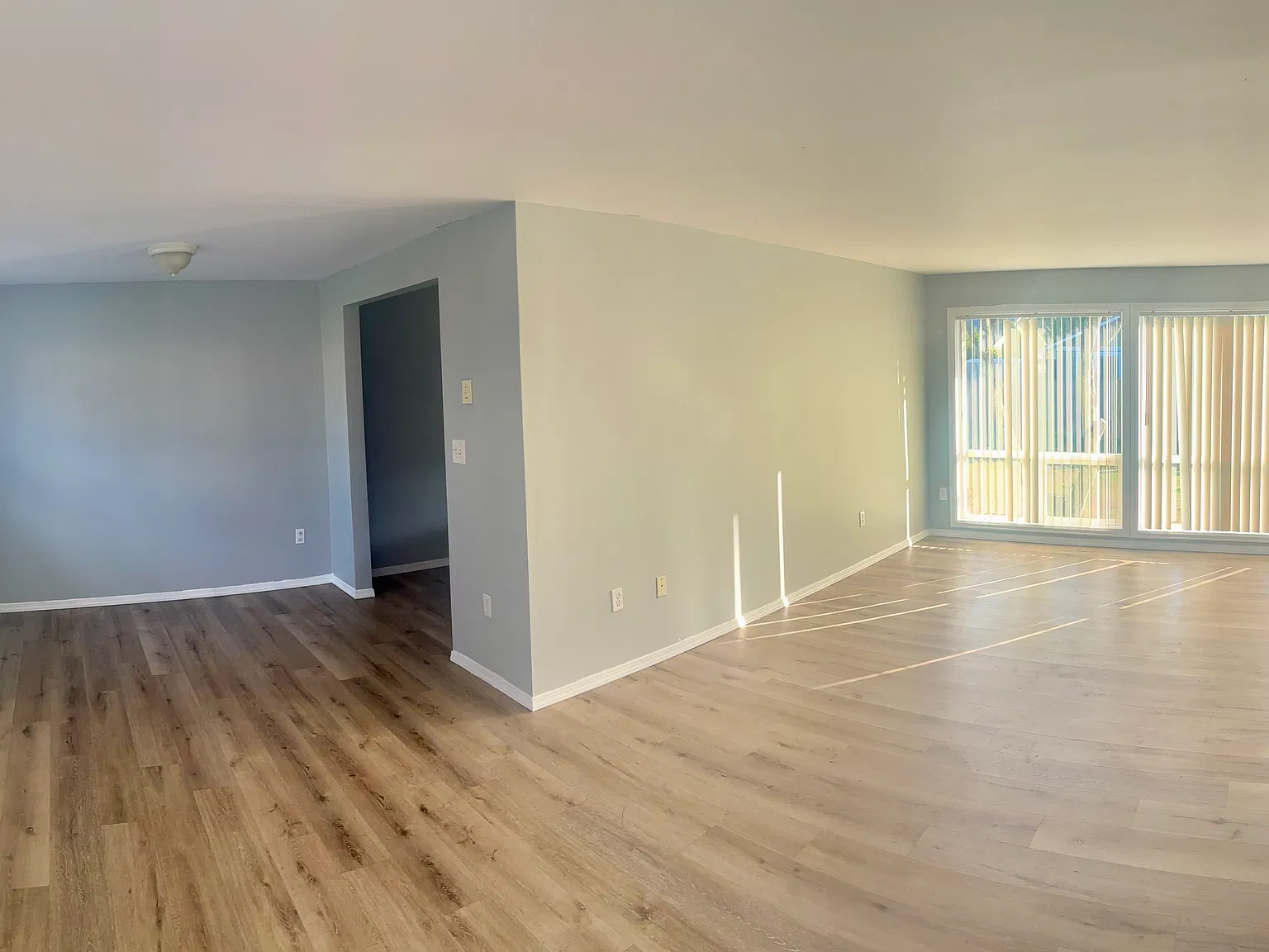 3 bed, 1167 sqft, $2,800 — Photo 2