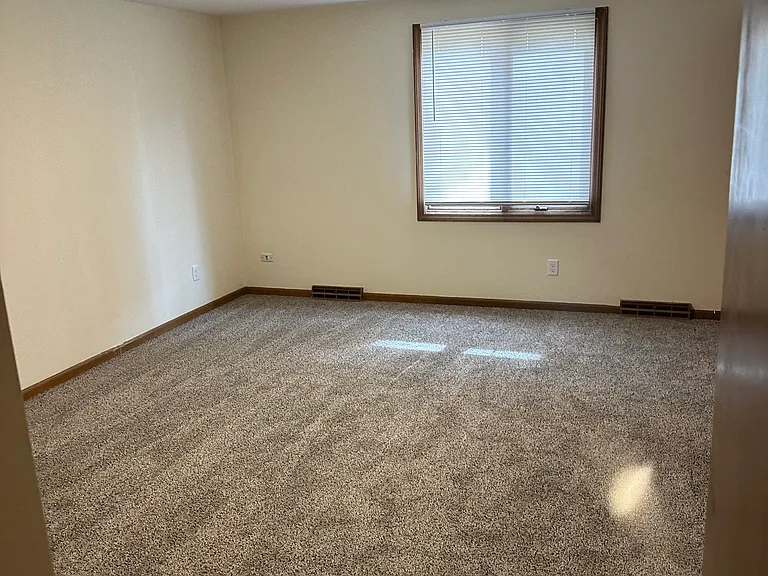 5410 Glenridge Dr #1 — Photo 4