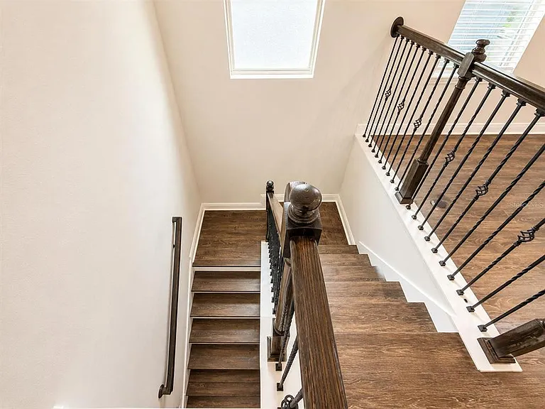 18035 Cider Mill Ln — Photo 27