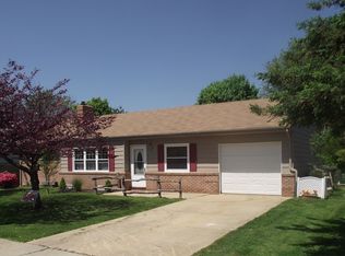 380 Hill N Dale Dr S, York, PA 17403