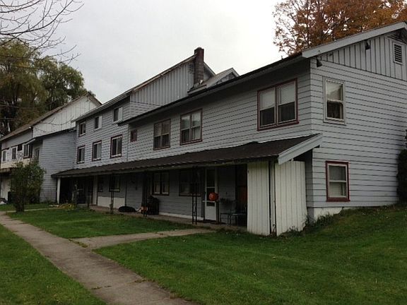 East Side. Photo taken 2017