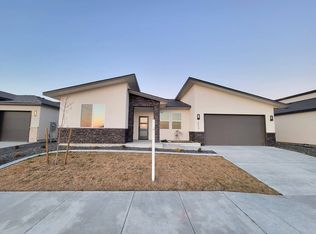 6654 W 24th Ave, Kennewick, WA