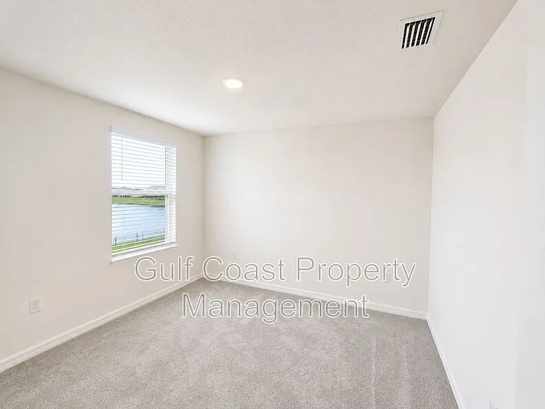 10219 Charlotte Dr — Photo 15