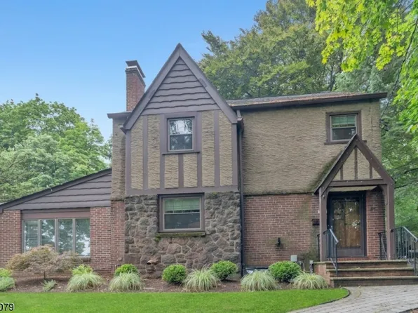 29 Hillview Ter, Glen Rock Boro, NJ 07452