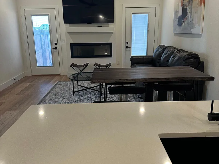 2600 Livingston Sq #1.1 — Photo 3