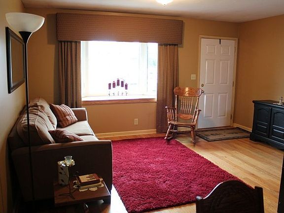 2nd image of 1227 W Park Ave