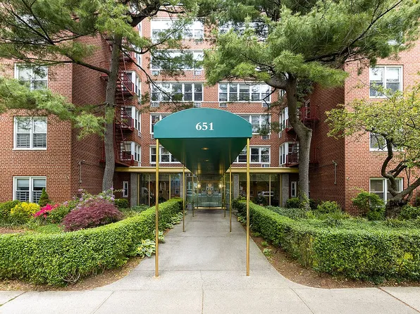 651 Vanderbilt St #T1, Brooklyn, NY 11218