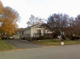 32 Colonial Rd, Plainfield, CT 06374