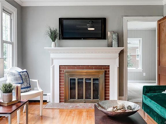 4th image of 7509 S Pinehill Dr