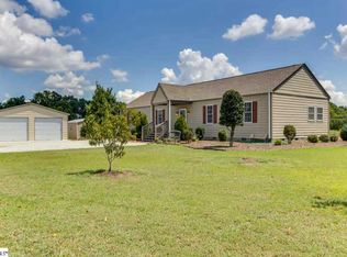413 Durbin Meadows Rd, Fountain Inn, SC 29644