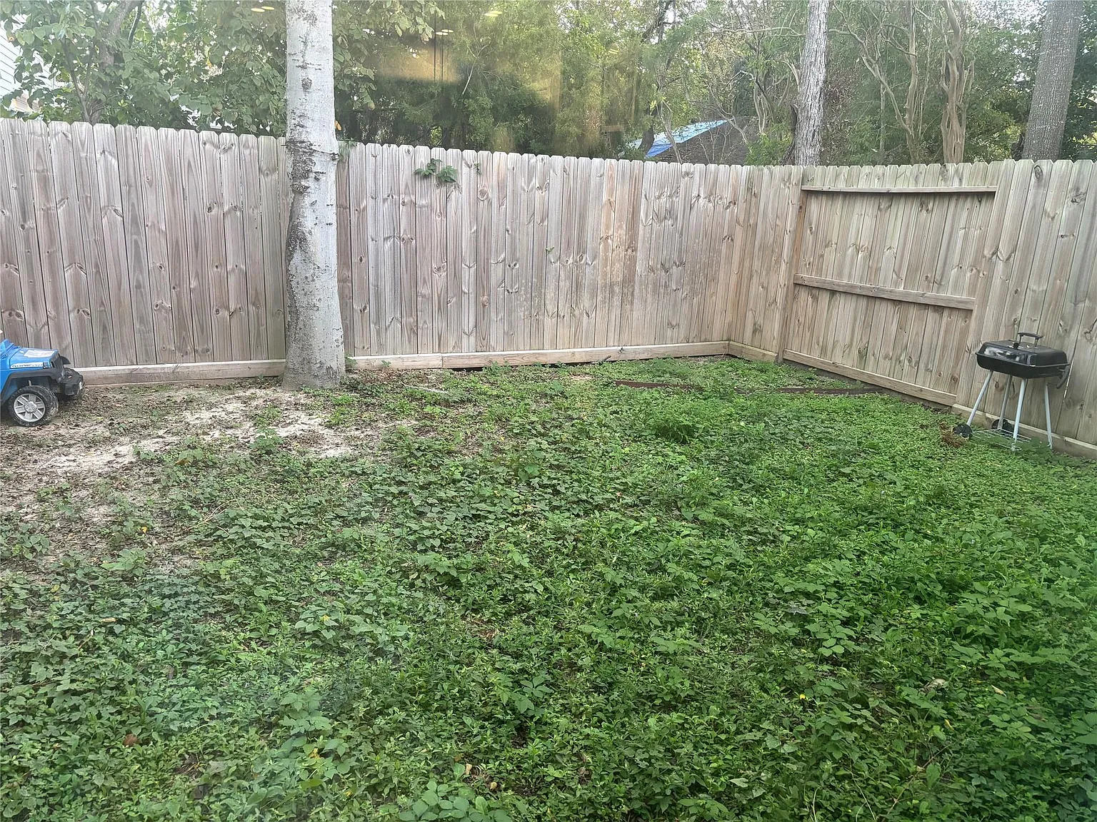 3 bed, 2.5 bath, 1856 sqft, $2,450 — Photo 3