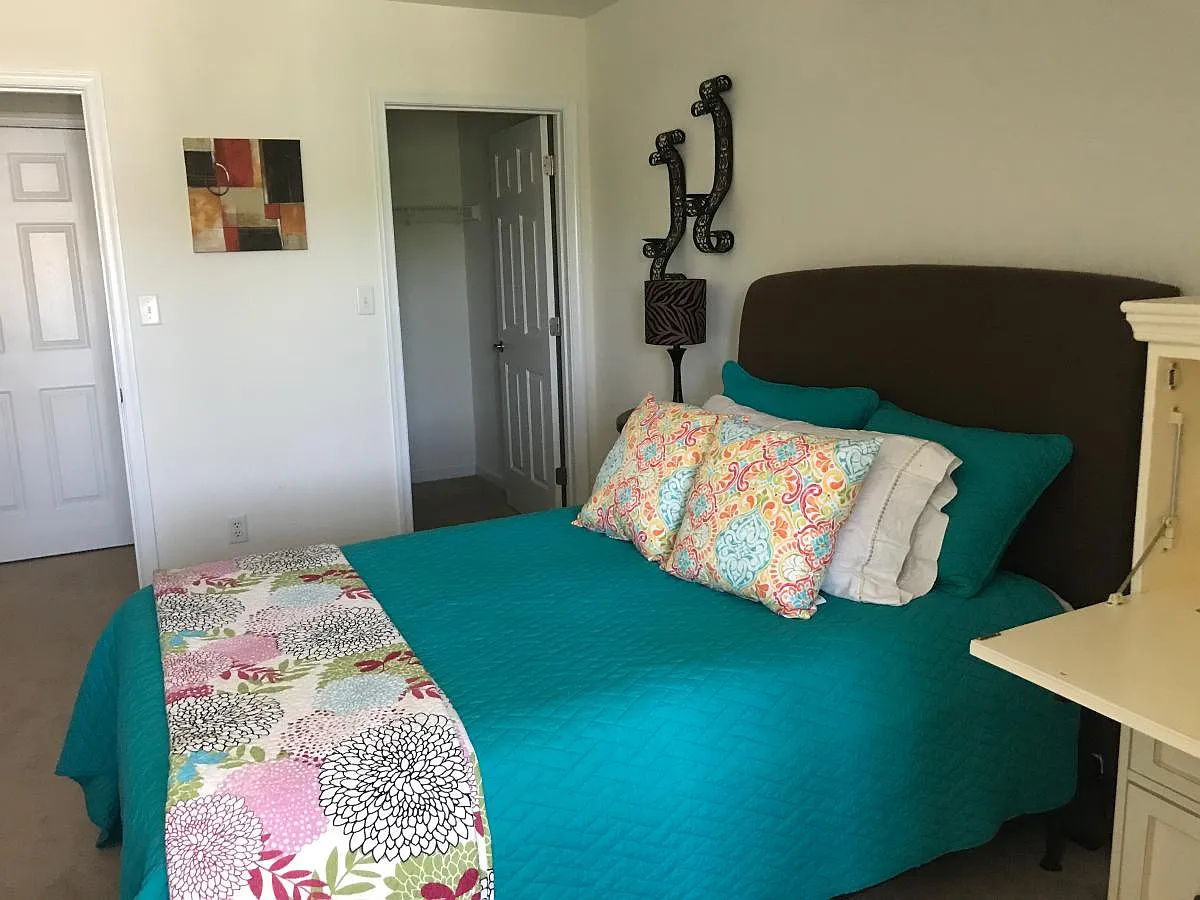Bedroom - 5401 Creek Heights Dr