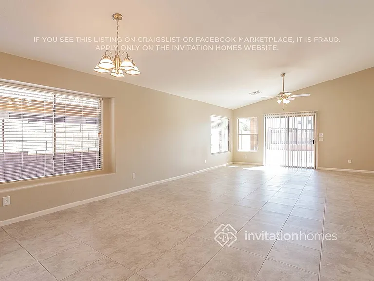 883 E Lovegrass Dr — Photo 7