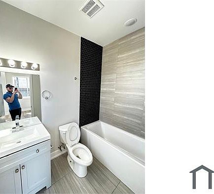 3rd image of 701 N 40th St #8