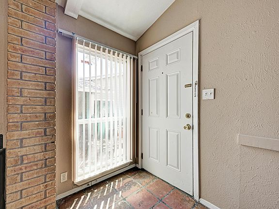 3rd image of 1117 W Rundberg Ln APT A