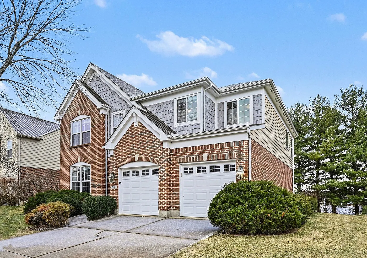 Freshly Renovated 4 Bedroom Home In Centerville OH — Photo 1