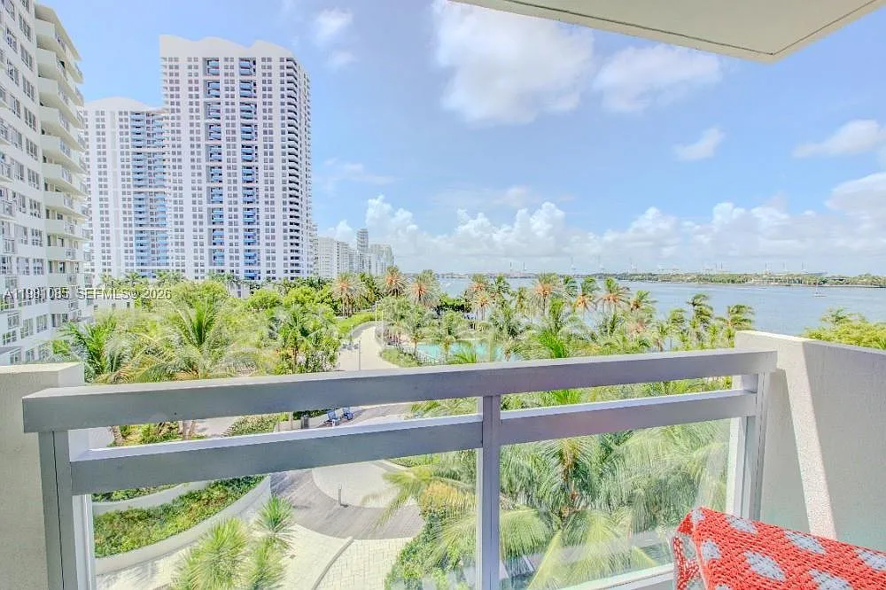Flamingo South Beach I Co — Photo 1