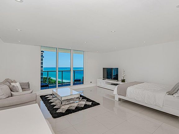 3rd image of 2301 Collins Ave APT 1211