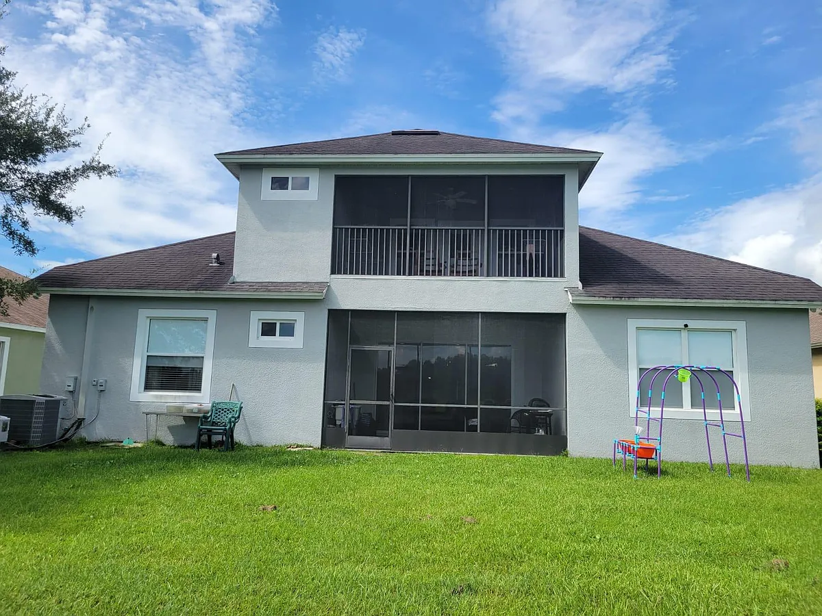 Building Photo - 20417 Walnut Grove Ln