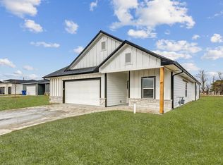 1609 Casey Cir, Newton, KS 67114
