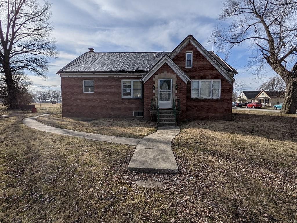 563 Sarah St, Livingston, IL 62058 Zillow